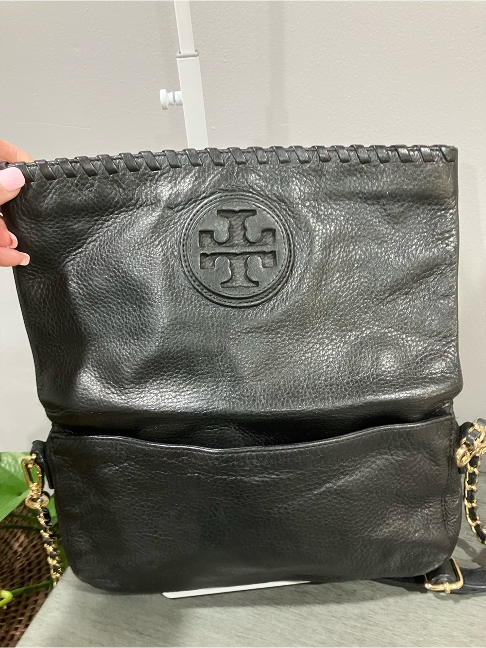 Tory Burch Black Leather Crossbody Fold-Over Bag - Picture 2 of 8